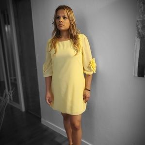 Gorgeous yellow dress